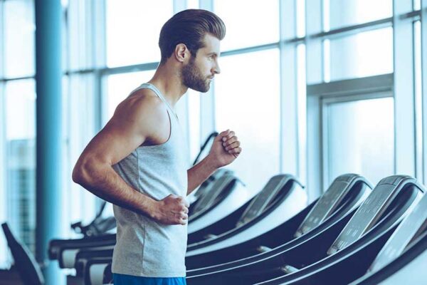 Correre per dimagrire, all'aperto o in palestra