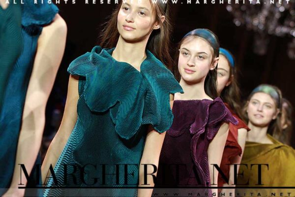 Issey Miyake autunno inverno 2017 2018, ph. Mauro Pilotto