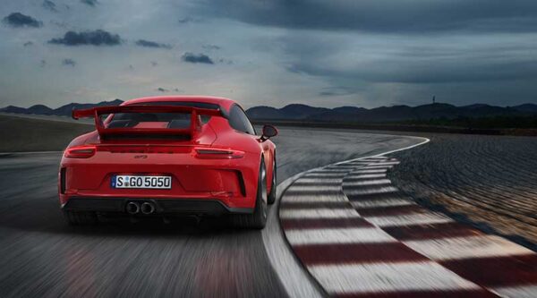 Una 911 per l'impiego su strada e in pista: la nuova Porsche 911 GT3