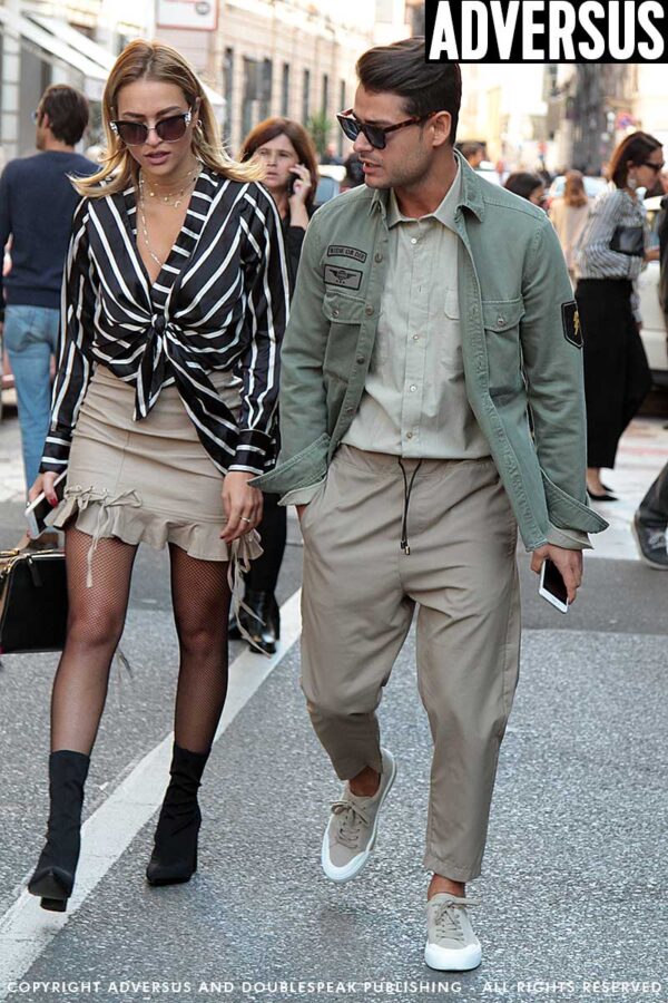 Street style moda uomo estate 2018. Trendy in color kaki