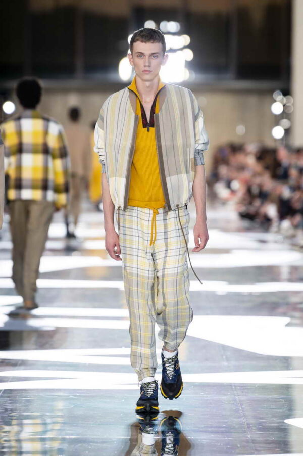 Ermenegildo Zegna Primavera Estate 2019. Weightlessness