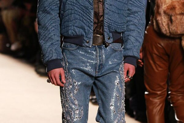 Tendenze jeans per l'uomo per l'autunno inverno 2018 2019