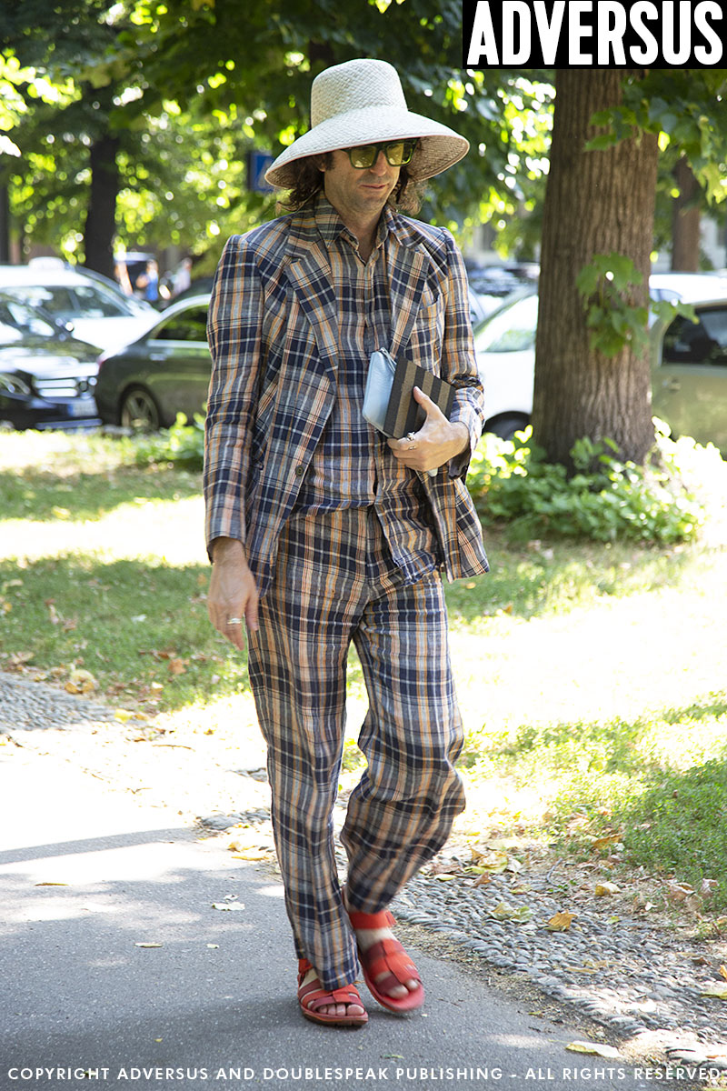 La moda street style. 5 Look estivi per lui