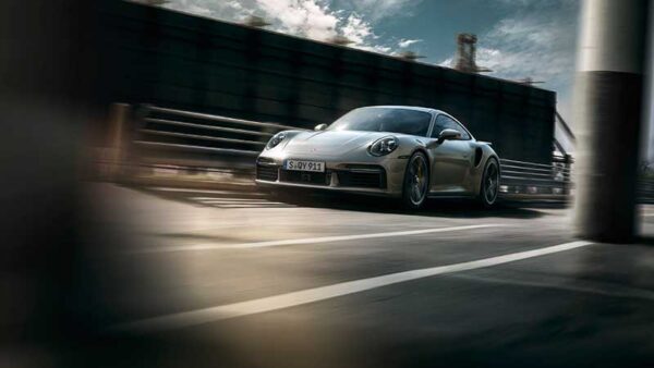 Una 911 in tutto e per tutto. Decisamente Turbo, decisamente nuova: la Porsche 911 Turbo S