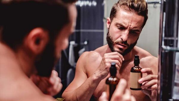 La barba, come curarla, come spuntarla, come mantenerla. I consigli di Nickolas Piazza di Toni&Guy