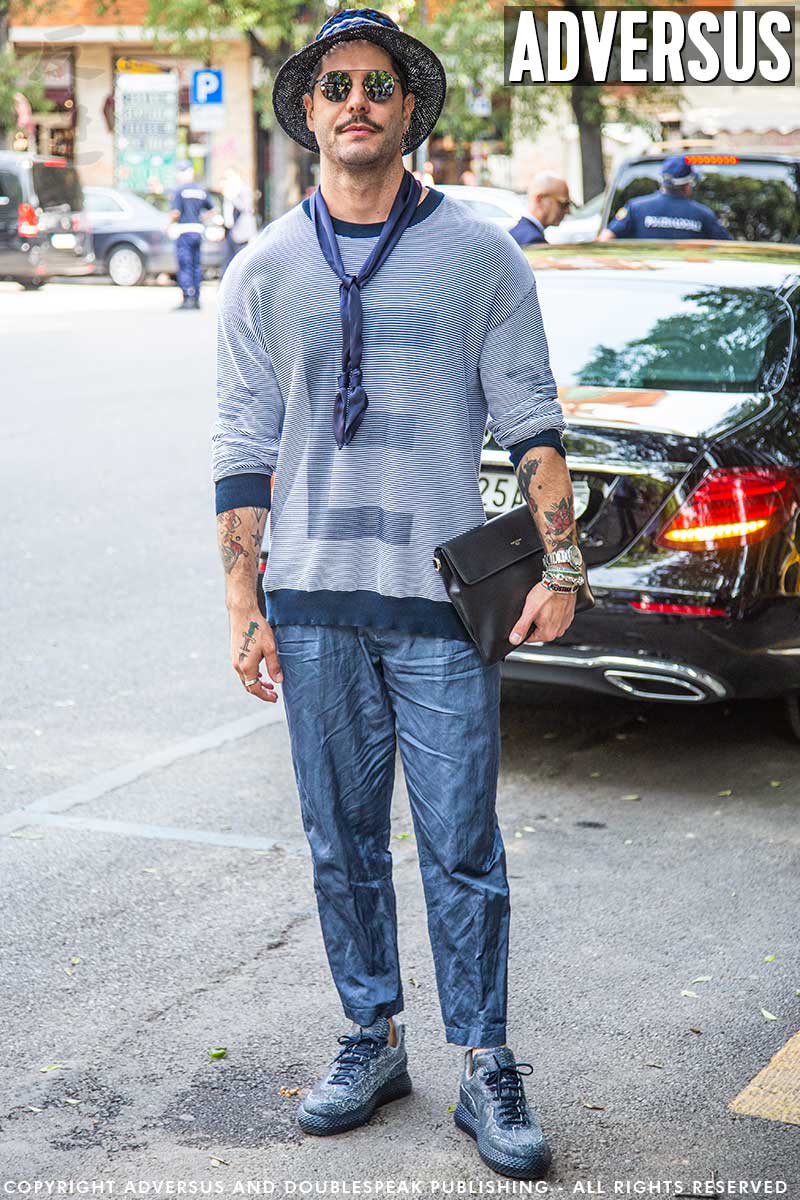 Tendenza moda uomo estate 2020 - Jeans - Foto Charlotte Mesman
