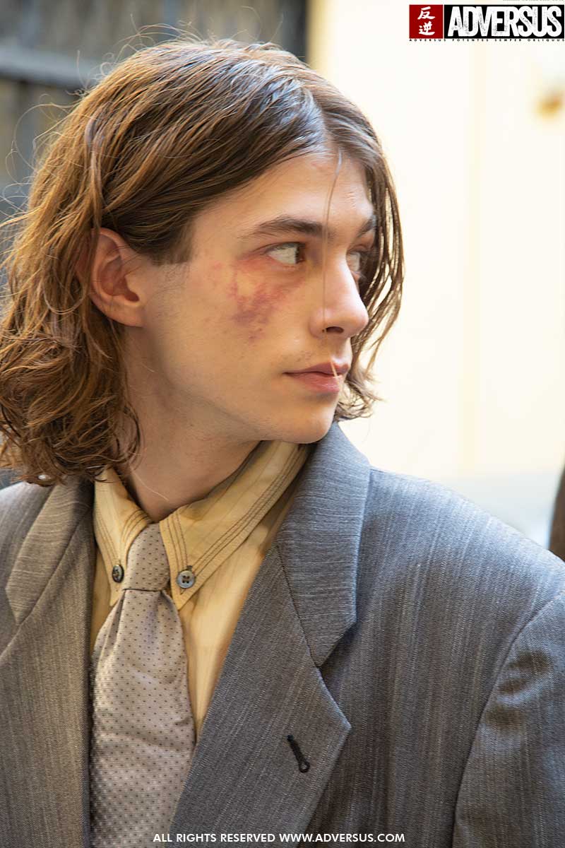 Tagli di capelli uomo inverno 2020 2021. Questa lunghezza di capelli è il "nuovo standard" Sfilata: Magliano Photo Charlotte Mesman