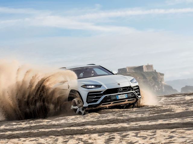 Lamborghini Urus: 6 modalità di guida per godersi il Super SUV in 6 modi diversi