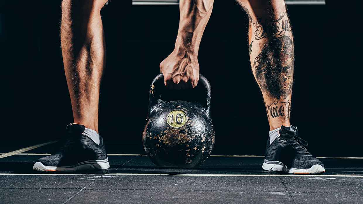 Allenarsi con un kettlebell per la massa muscolare?