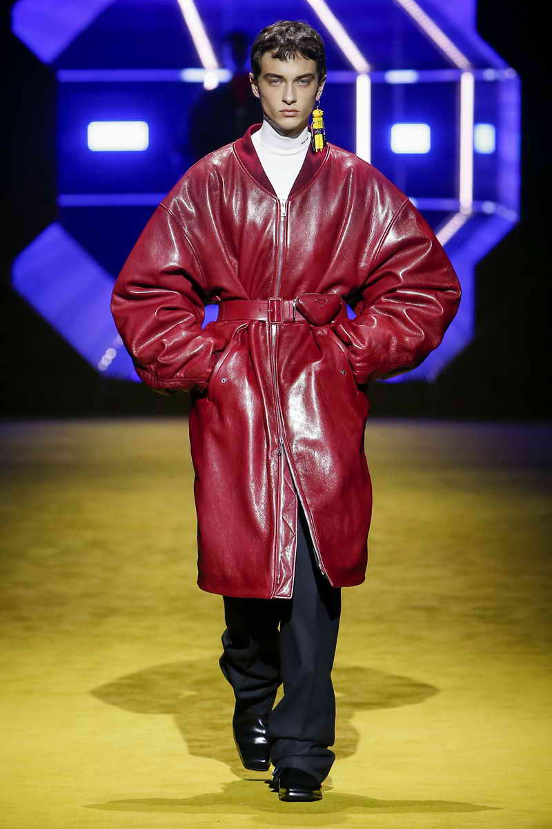 SFILATA PRADA UOMO AUTUNNO INVERNO 2022 2023