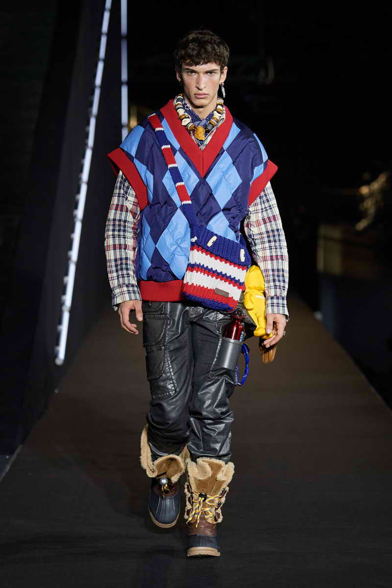 Dsquared2 Collezione Uomo Autunno Inverno 2022 2023 - Foto Dsquared2