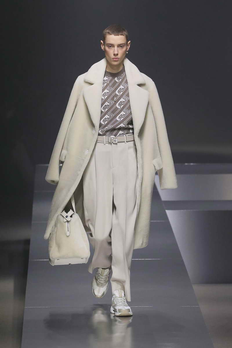 Collezione FENDI Uomo Autunno/Inverno 2022 2023 - Foto FENDI