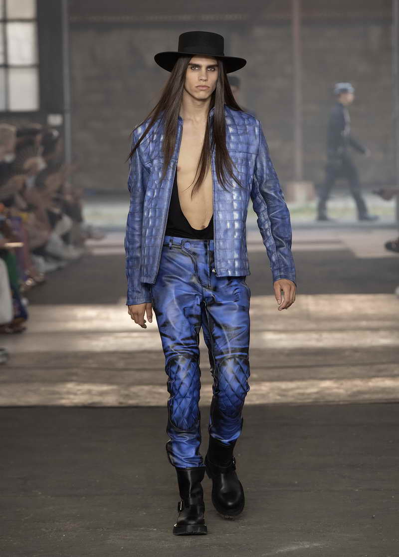 MOSCHINO UOMO PRIMAVERA / ESTATE 2023