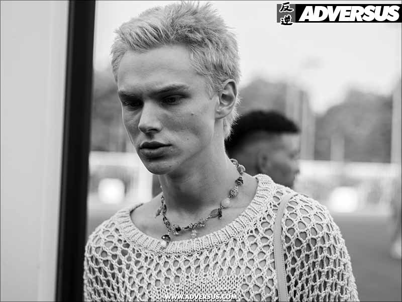 I look street style dei modelli al termine della sfilata Dsquared2 Uomo Estate 2023