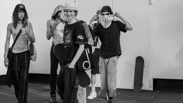 I look street style dei modelli al termine della sfilata Dsquared2 Uomo Estate 2023