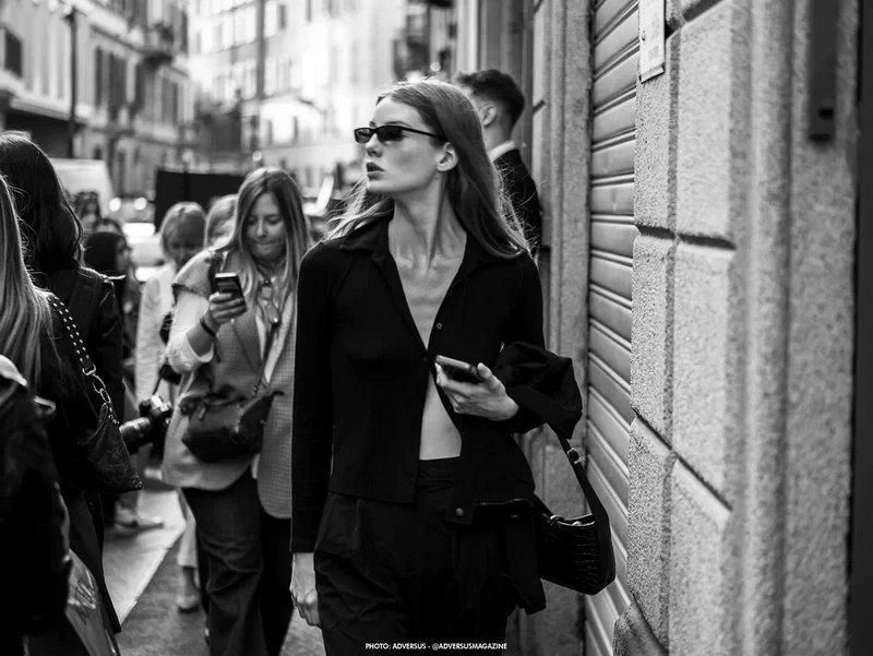 Modelle, street style, backstage e influencers alla Milano Fashion Week Estate 2023