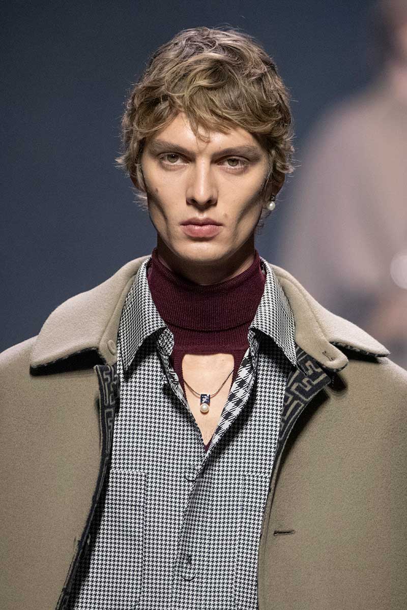 Tendenze tagli di capelli uomo per il 2023 - Photo courtesy of Fendi