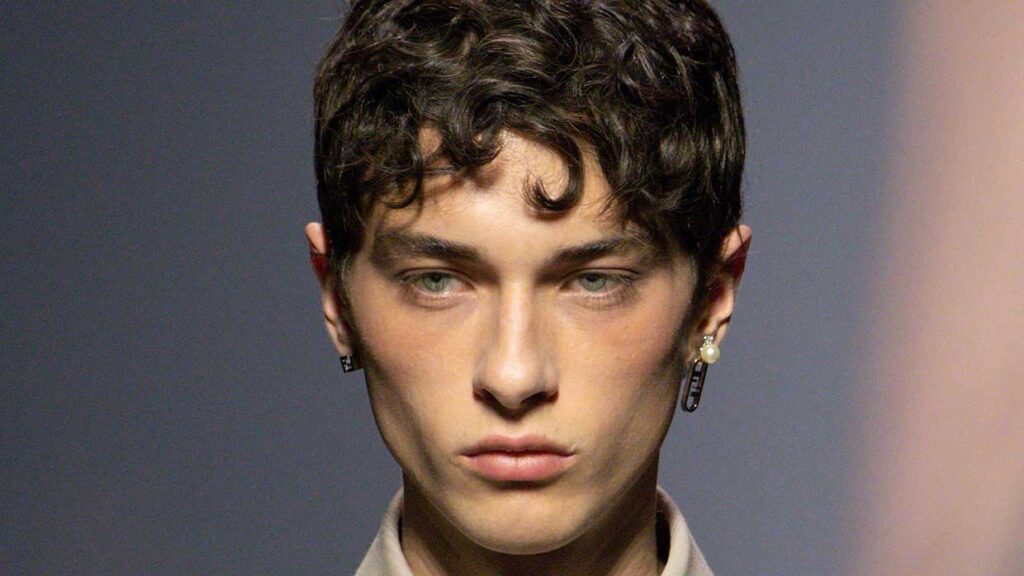 Tendenze tagli di capelli uomo per il 2023 - Photo courtesy of Fendi