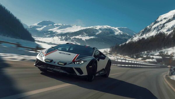 Lamborghini Huracán Sterrato: perfetta oltre l'asfalto...e sulla neve