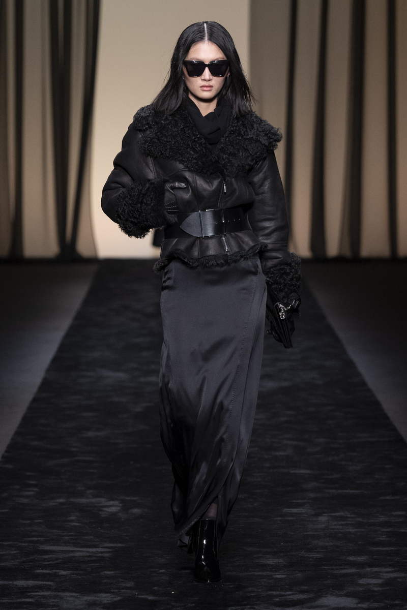 Alberta Ferretti collezione donna autunno inverno 2023 2024 - photo courtesy of Alberta Ferretti