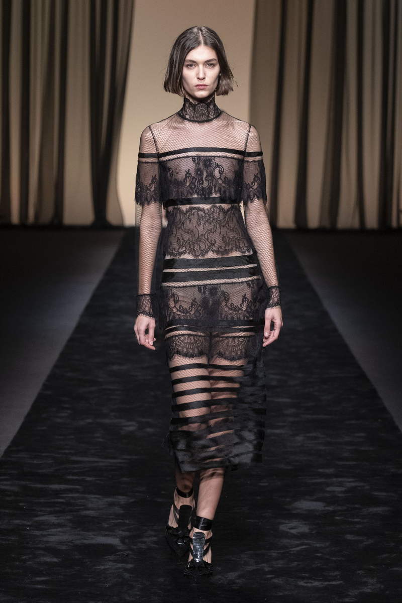 Alberta Ferretti collezione donna autunno inverno 2023 2024 - photo courtesy of Alberta Ferretti