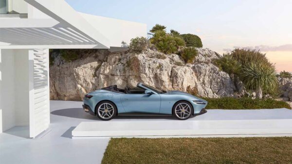 Ferrari Roma Spider, l'inizio di una nuova storia