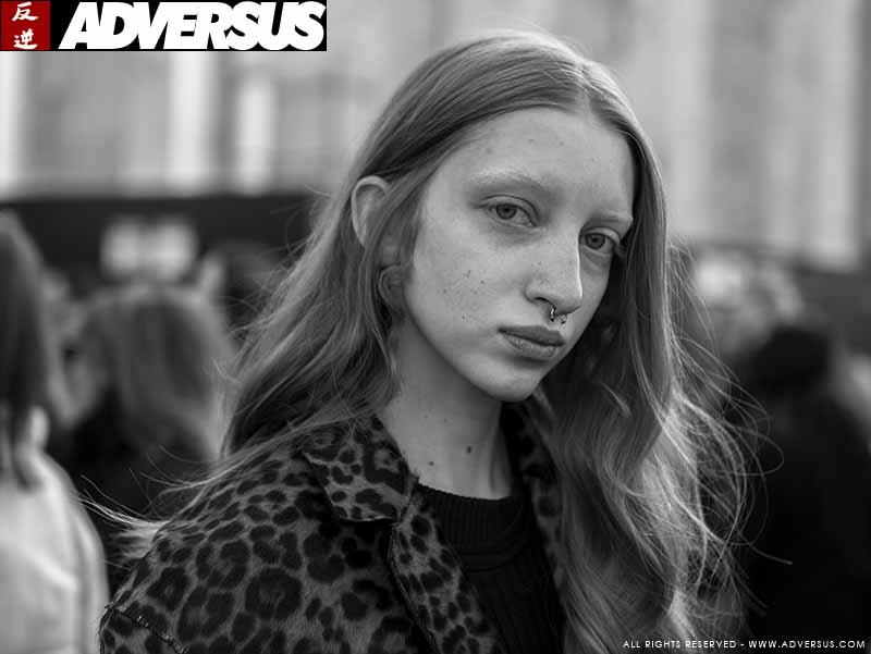 Le modelle dopo la sfilata di Giambattista Valli alla Paris Fashion Week Inverno 2023 2024 - Photo ADVERSUS