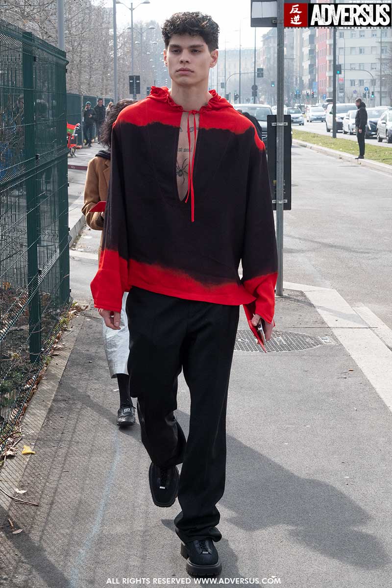 Street style moda uomo primavera estate 2023 - Photo Charlotte Mesman