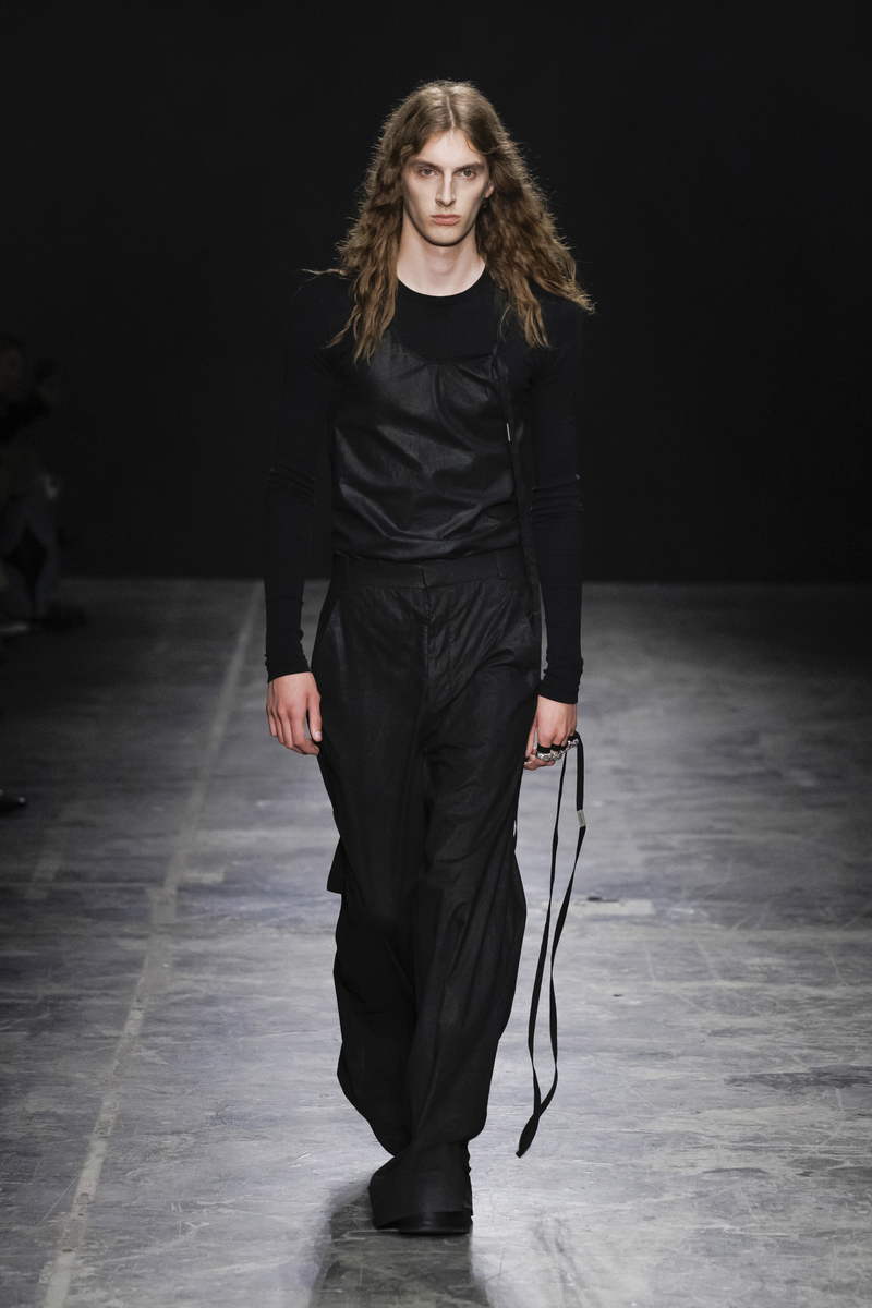 Ann Demeulemeester collezione primavera estate 2023 - Photo courtesy of Ann Demeulemeester