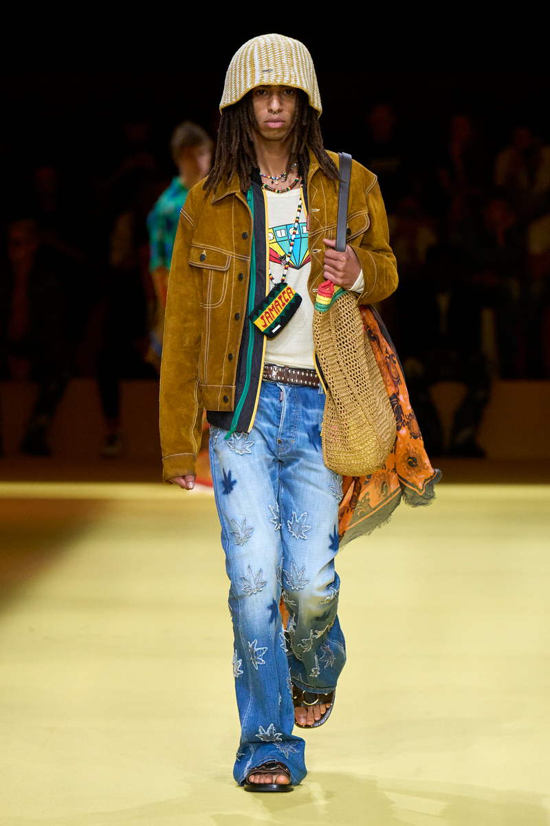 Tendenze moda jeans uomo estate 2023 - Photo courtesy of Dsquared2