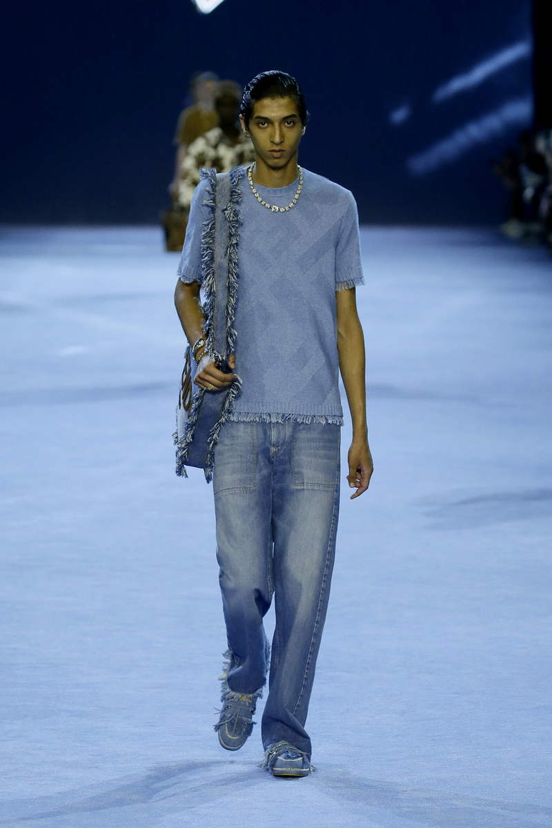 Tendenze moda uomo estate 2023 - Foto FENDI