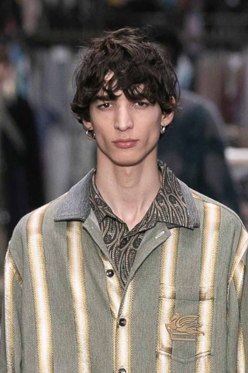 Tendenze capelli uomo 2023 - Photo courtesy of Etro