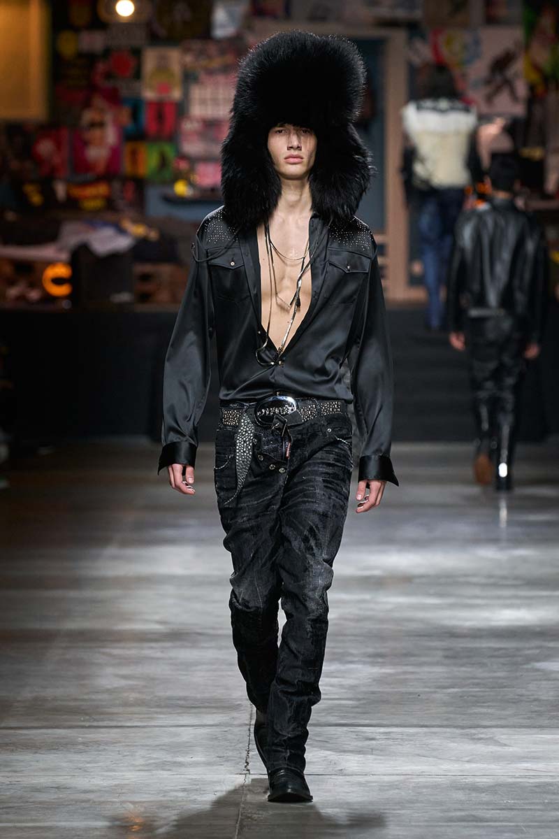 Le tendenze moda uomo per le Feste 2023 - Photo courtesy of Dsquared2