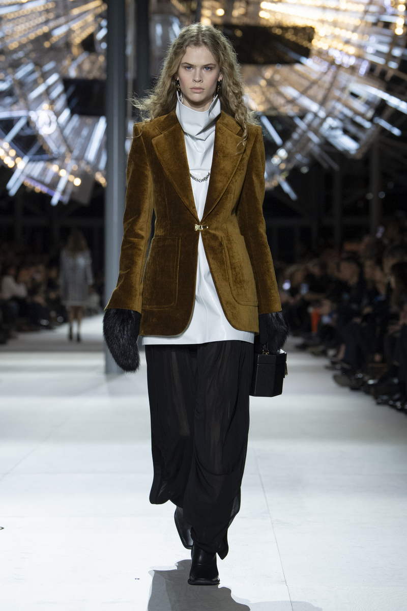 Louis Vuitton Sfilata Donna Autunno-Inverno 2024 © Louis Vuitton – All rights reserved