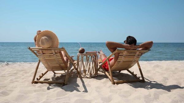 Integratori di melanina: benefici, utilizzo e precauzioni