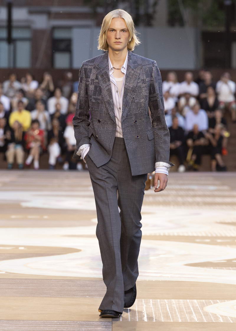 LOUIS VUITTON MEN’S SPRING-SUMMER 2026 SHOW © Louis Vuitton – All rights reserved