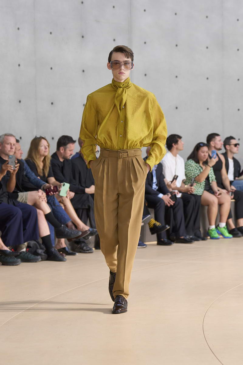 Saint Laurent Uomo Estate 2026 - Photo courtesy of Saint Laurent