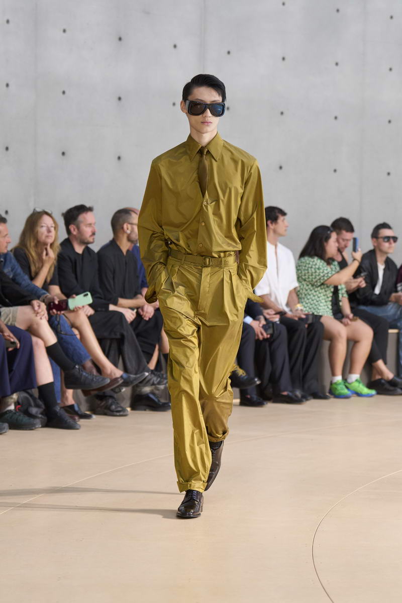 Saint Laurent Uomo Estate 2026 - Photo courtesy of Saint Laurent