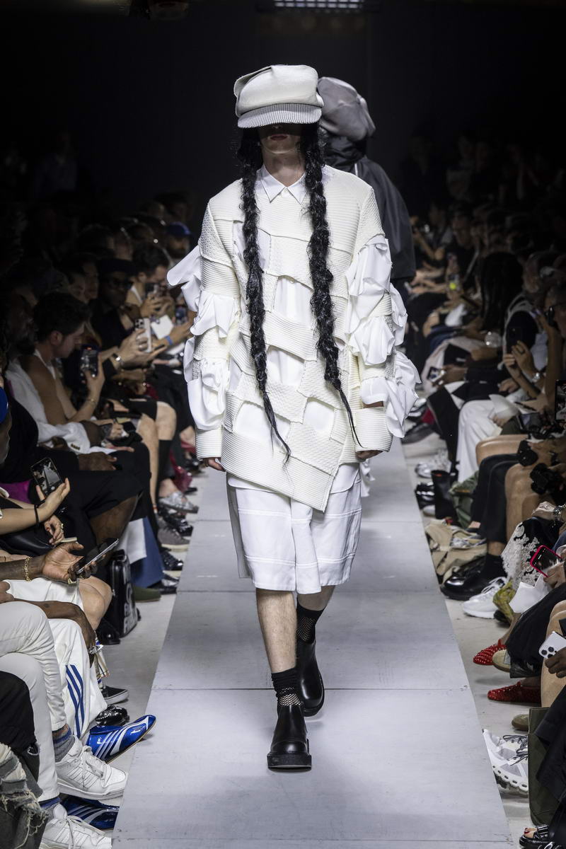 Comme des Garçons Homme Plus primavera estate 2026 - Photo courtesy of Comme des Garçons Homme Plus