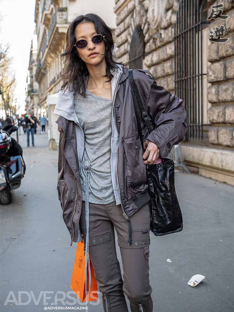 Dopo la sfilata. Come si vestono le modelle quando si spengono i riflettori: América González - Photo ADVERSUS
