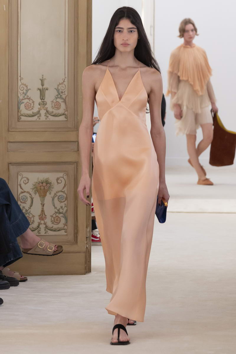 Alberta Ferretti Primavera Estate 2026 - Photo courtesy of Alberta Ferretti