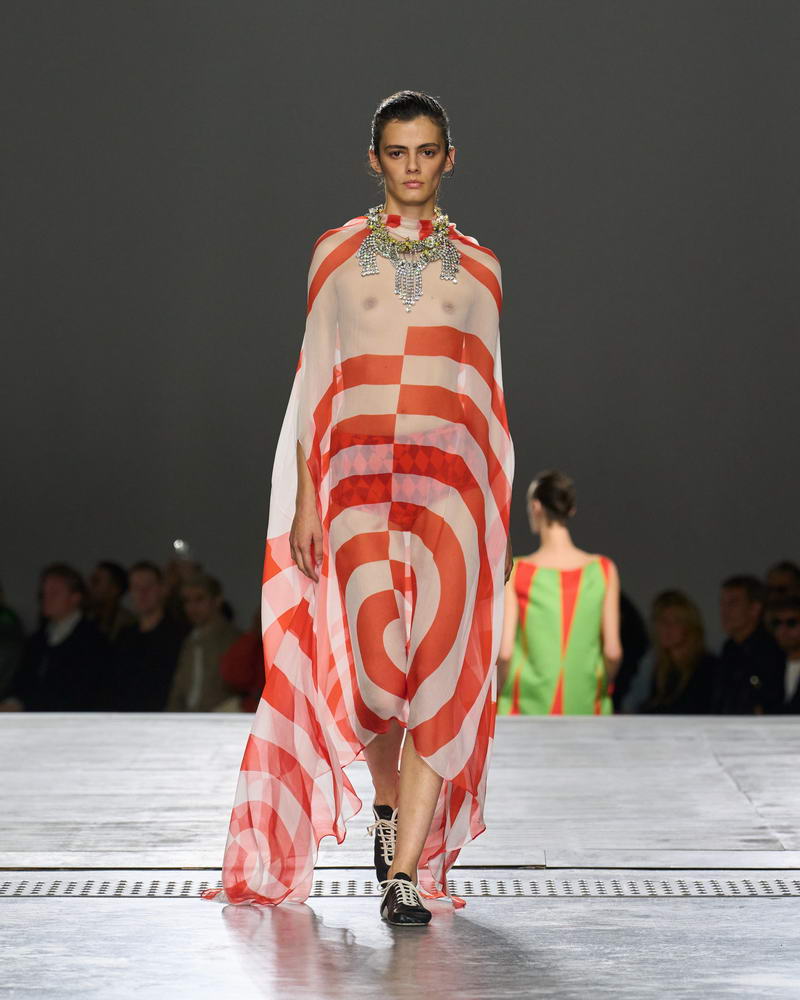 Dries Van Noten primavera estate 2026 - Photo courtesy of Dries Van Noten