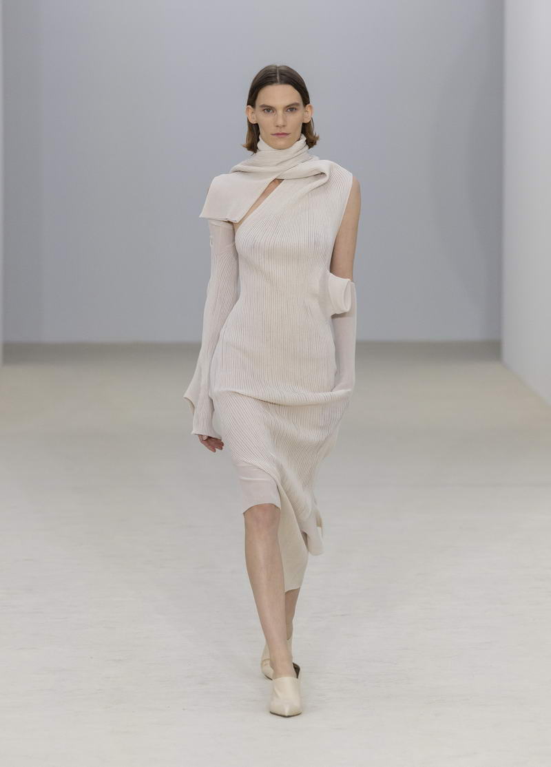 Issey Miyake Primavera Estate 2026 - Photo courtesy of Issey Miyake