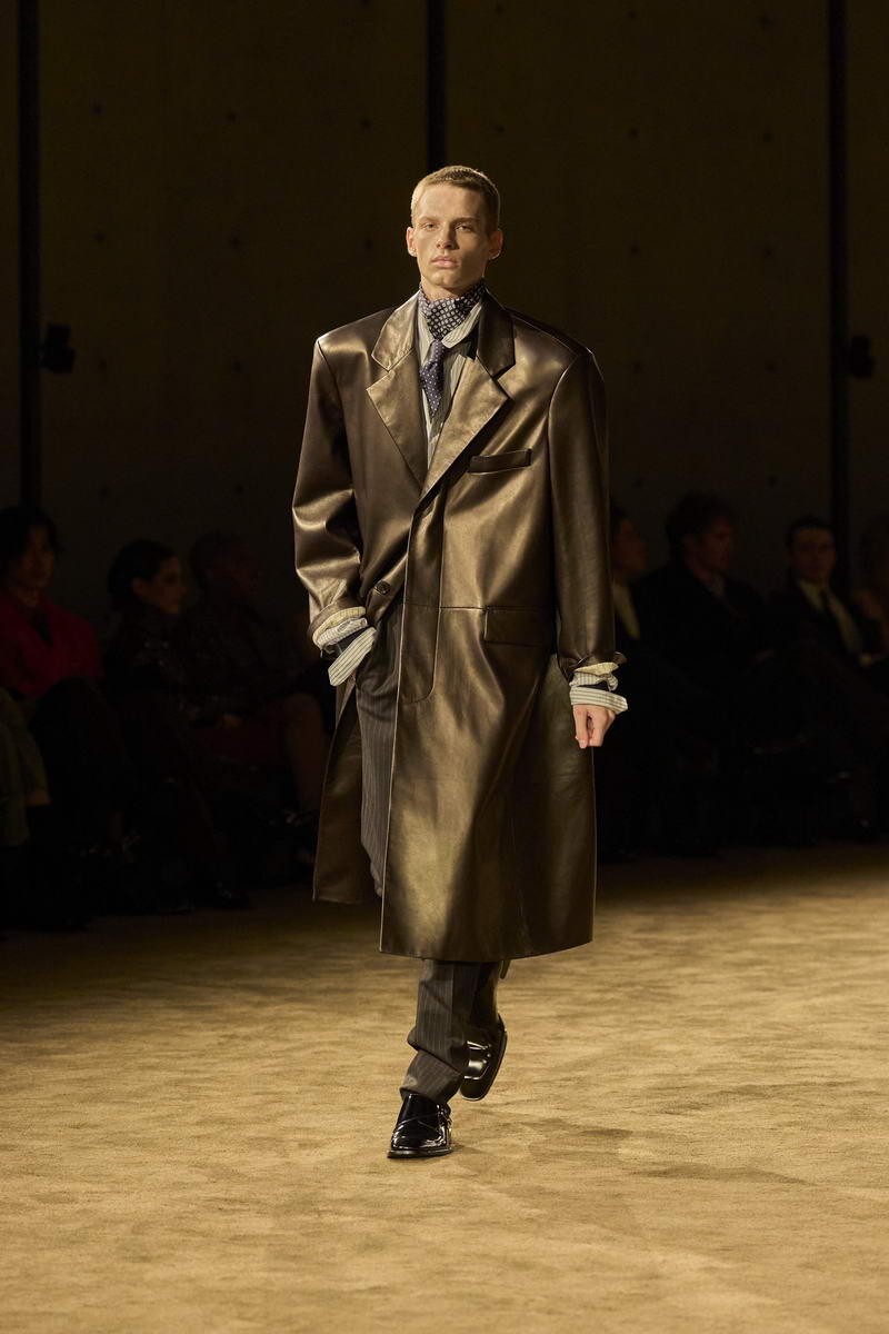 SAINT LAURENT UOMO AUTUNNO INVERNO 2026 2027 - Photo courtesy of Saint Laurent