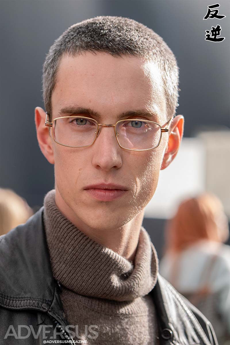 Tagli di capelli uomo 2026: buzz cut o crew cut moderno? - Photo Charlotte Mesman