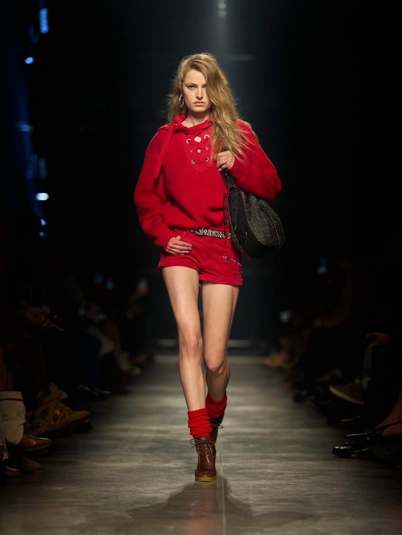L’intima dualità di Isabel Marant Inverno 2026 - Photo courtesy of Isabel Marant