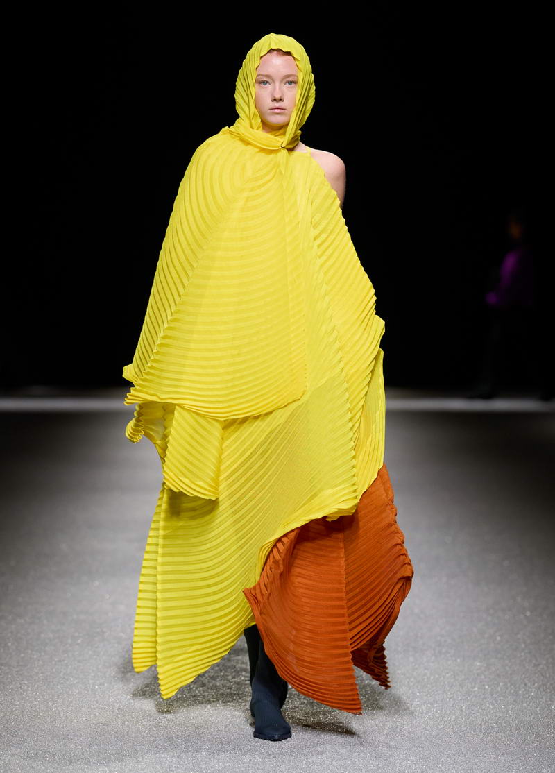 ISSEY MIYAKE Autunno Inverno 2026 2027 - Photo courtesy of ISSEY MIYAKE