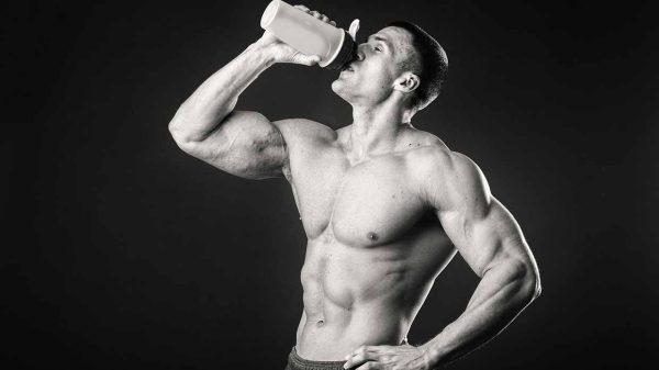 La verità sul timing delle proteine del siero per la crescita muscolare magra