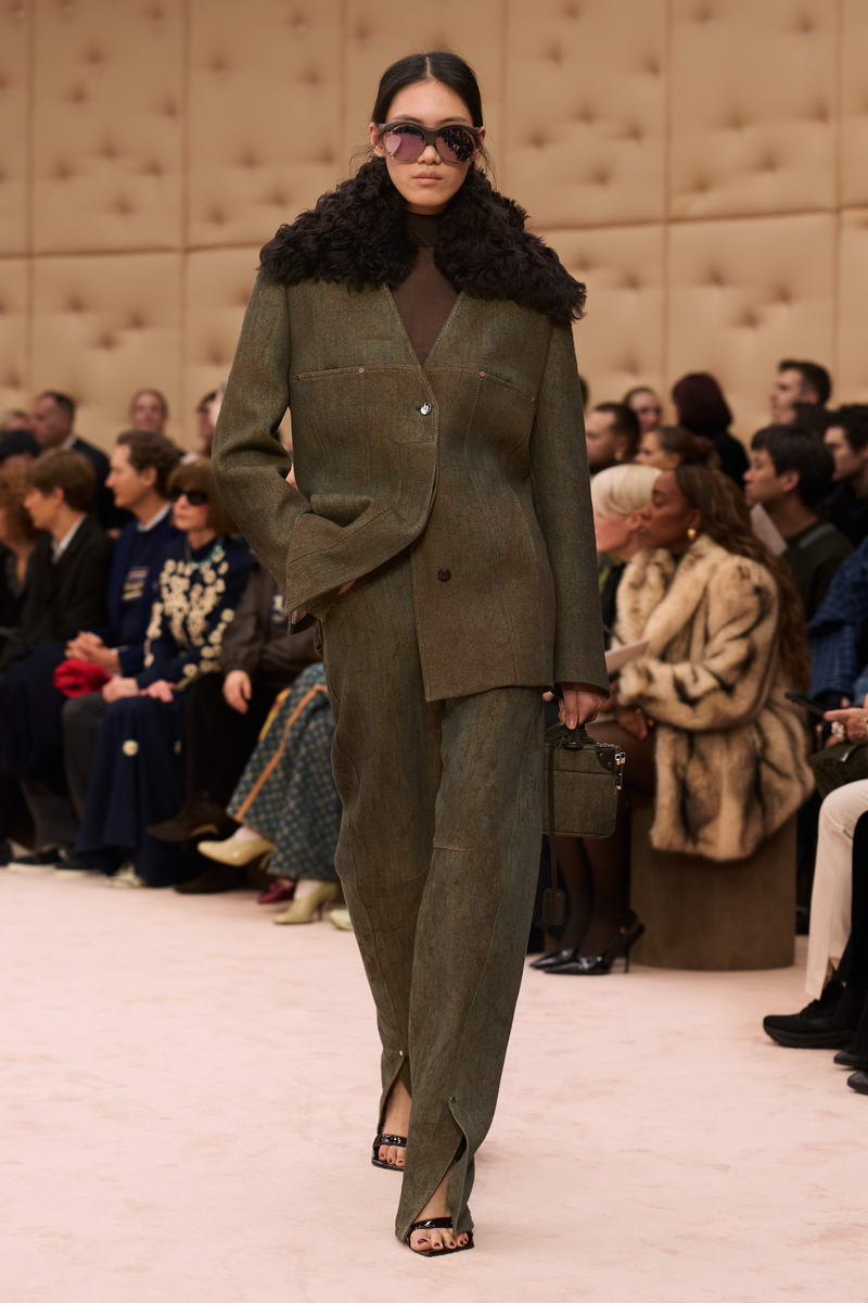 La FW 26 Runway Collection di Ferrari - Photo courtesy of Ferrari