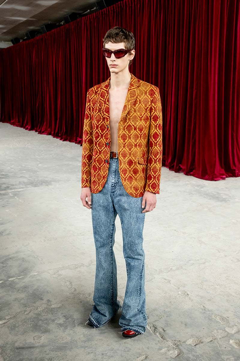 Tendenze jeans uomo estate 2026 - Photo courtesy of Junya Watanabe